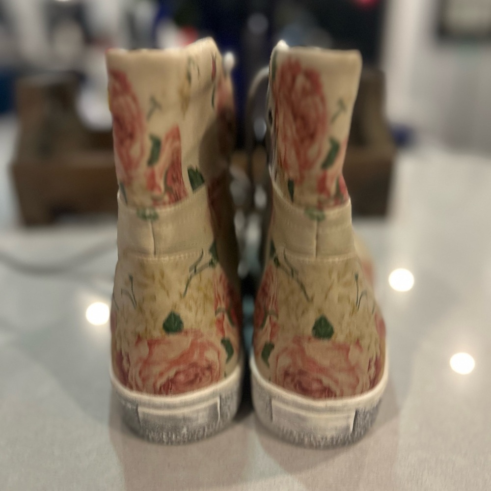 Women's Cream Floral High-Top Sneakers with Pink Rose Print - Picture 4 of 9